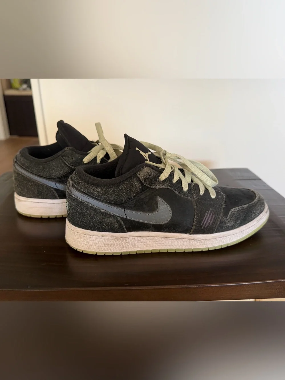 Jordan Kids' Low Top Sneakers - Black with Volt Accent
